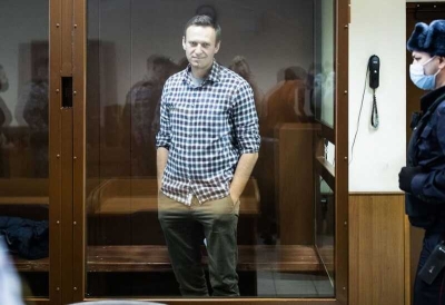 СМИ вычислила по камерам кортеж ФСИН, в котором, возможно, перевозили тело Навального